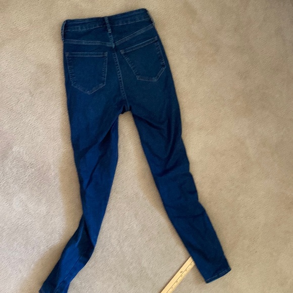 Old Navy Skinny jeans - Picture 7 of 7